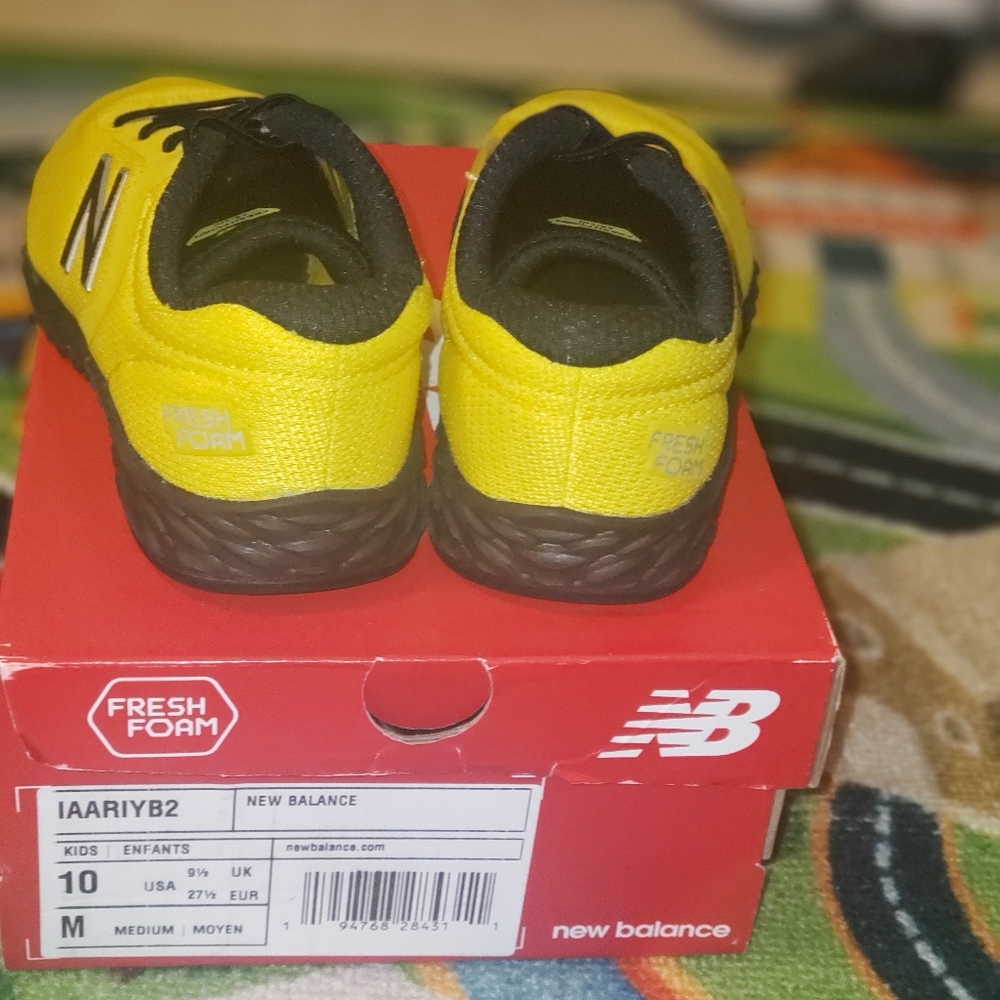 New Balances - Picture 3 of 14